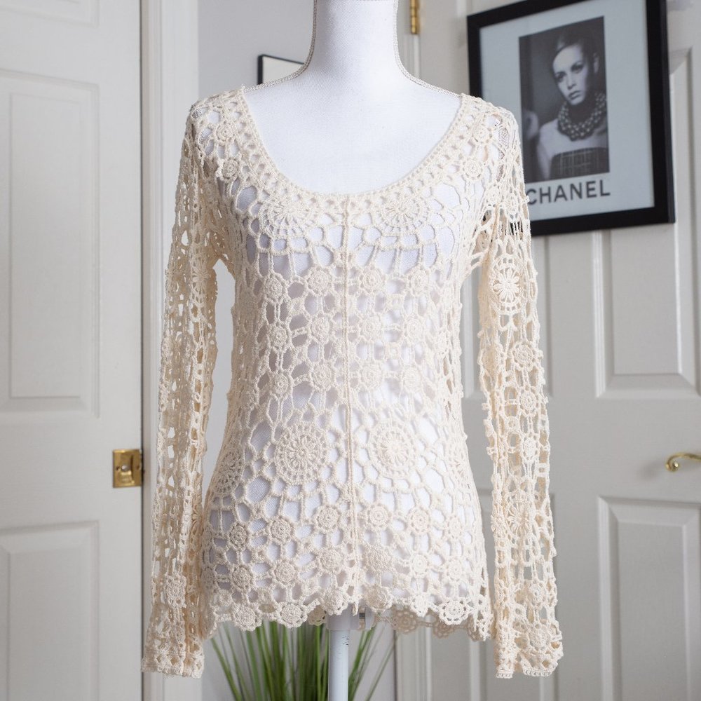 NWT Love Culture Crochet Long Sleeve Top